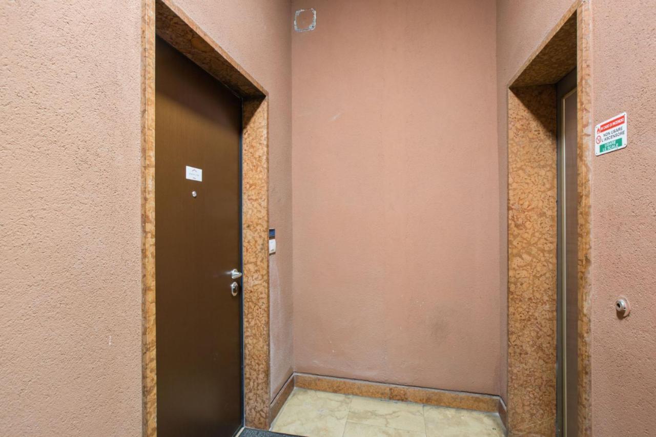 Easylife - Moderno Bilocale In Zona Porta Romana Милан Экстерьер фото